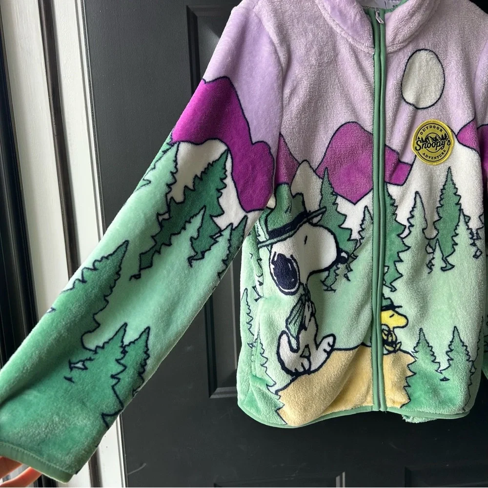NWT Snoopy Sherpa Jacket Women Zip Front Scenic Cozy Peanuts Mountains Sz S M L - Picture 5 of 12